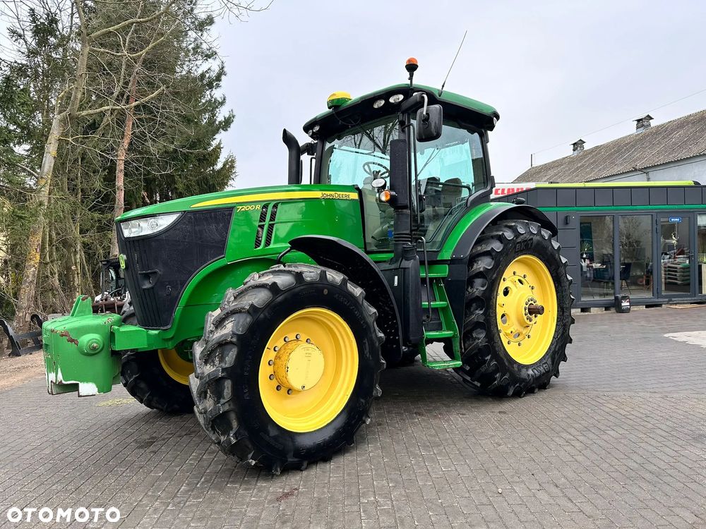 John Deere 7200R - 7