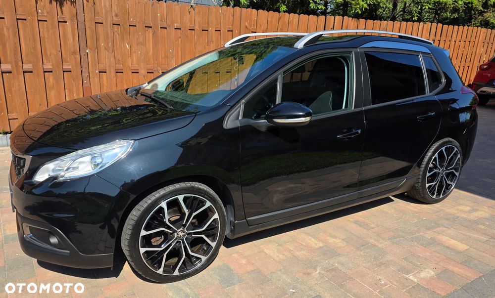 Peugeot 2008 1.2 Pure Tech Style S&S - 7