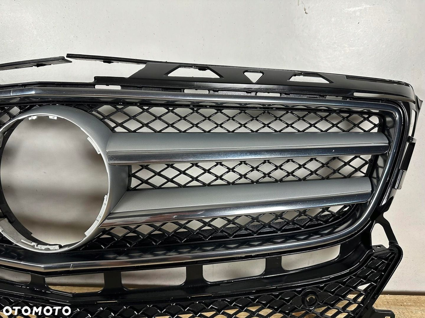 GRILL ATRAPA ZDERZAKA MERCEDES CLS W218 2011- CALY - 4