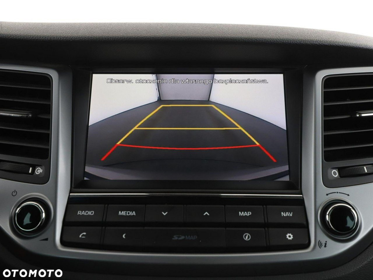 Hyundai Tucson 1.7 CRDI BlueDrive Style 2WD - 24