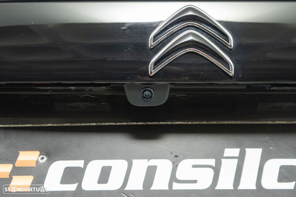 Citroën C4 1.2 PureTech Shine EAT8 - 17