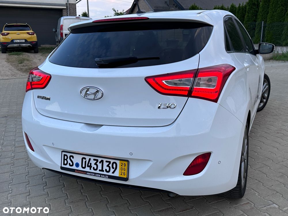 Hyundai i30 blue 1.6 GDI Passion - 18