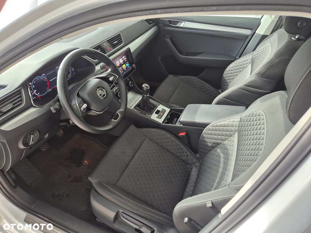 Skoda Superb 1.5 TSI Ambition - 16