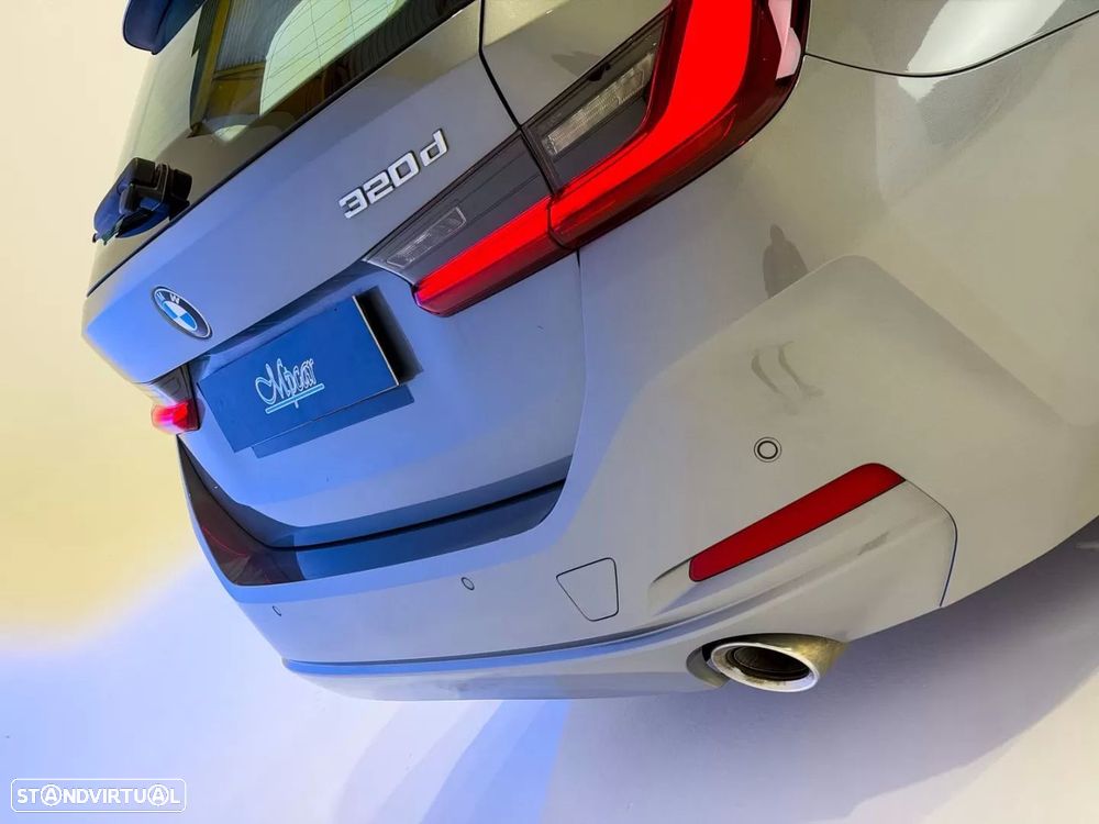 BMW 320 d Line Luxury Auto - 27