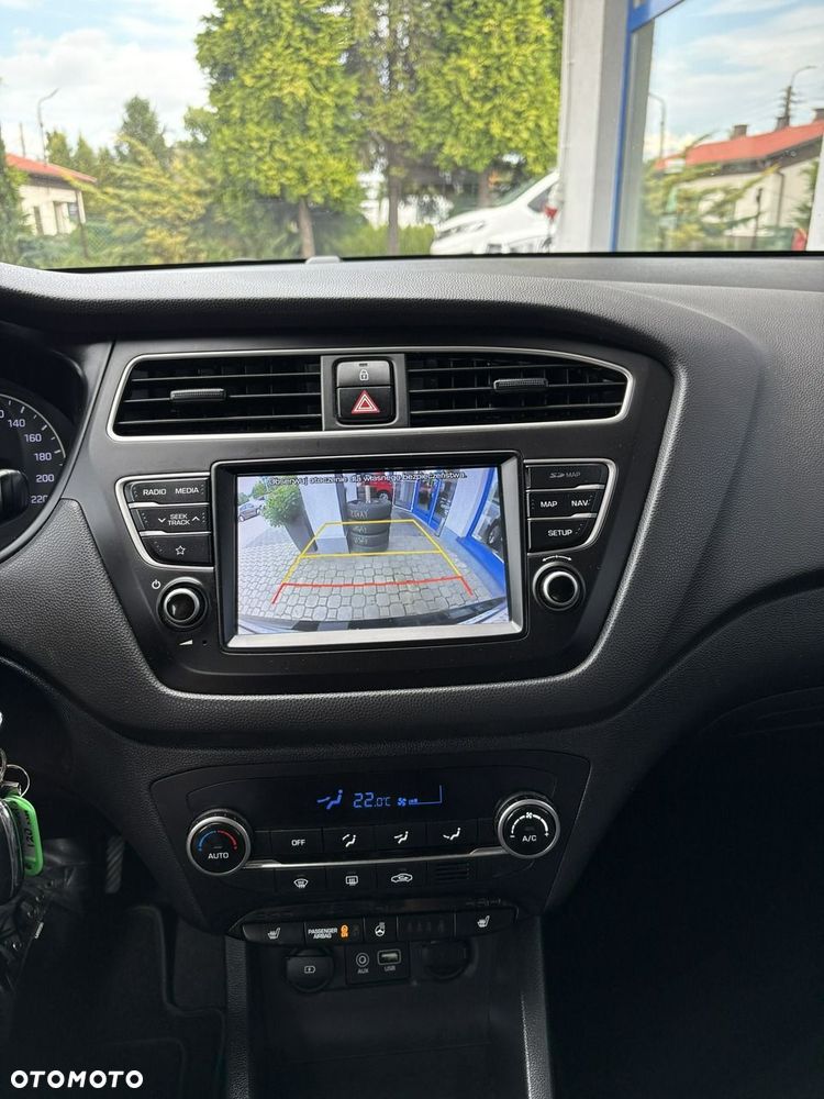 Hyundai i20 - 25