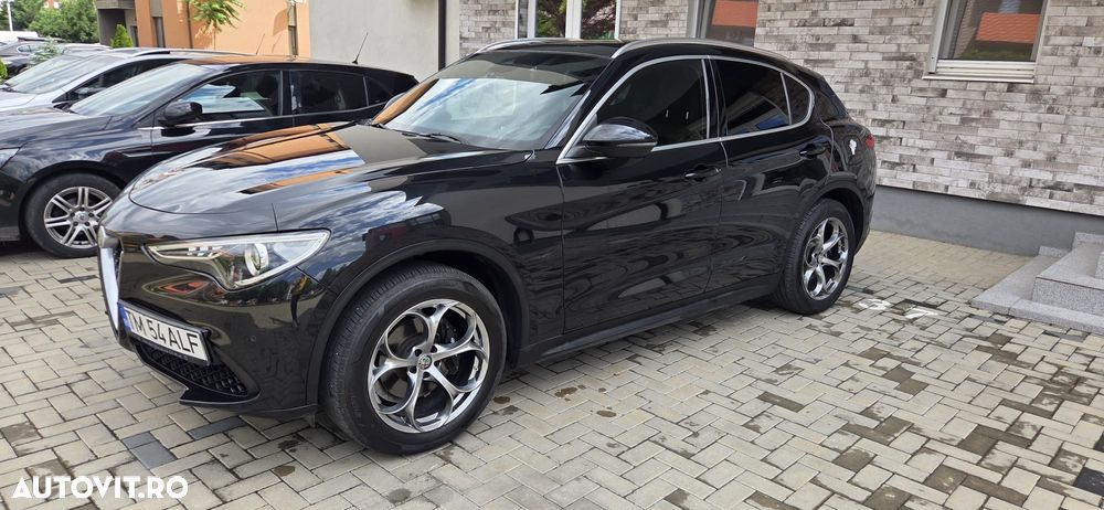 Alfa Romeo Stelvio 2.0 Turbo AWD AT8 First Edition - 6