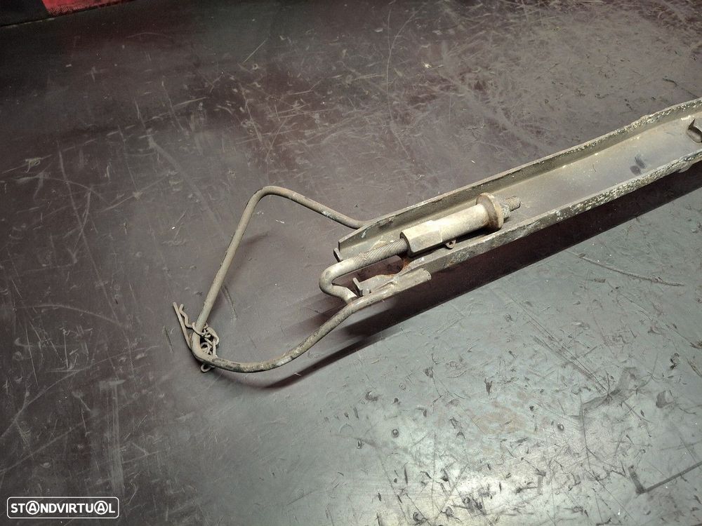 Suporte Pneu Suplente Iveco Daily Vi Camião De Plataforma/Chassis - 2