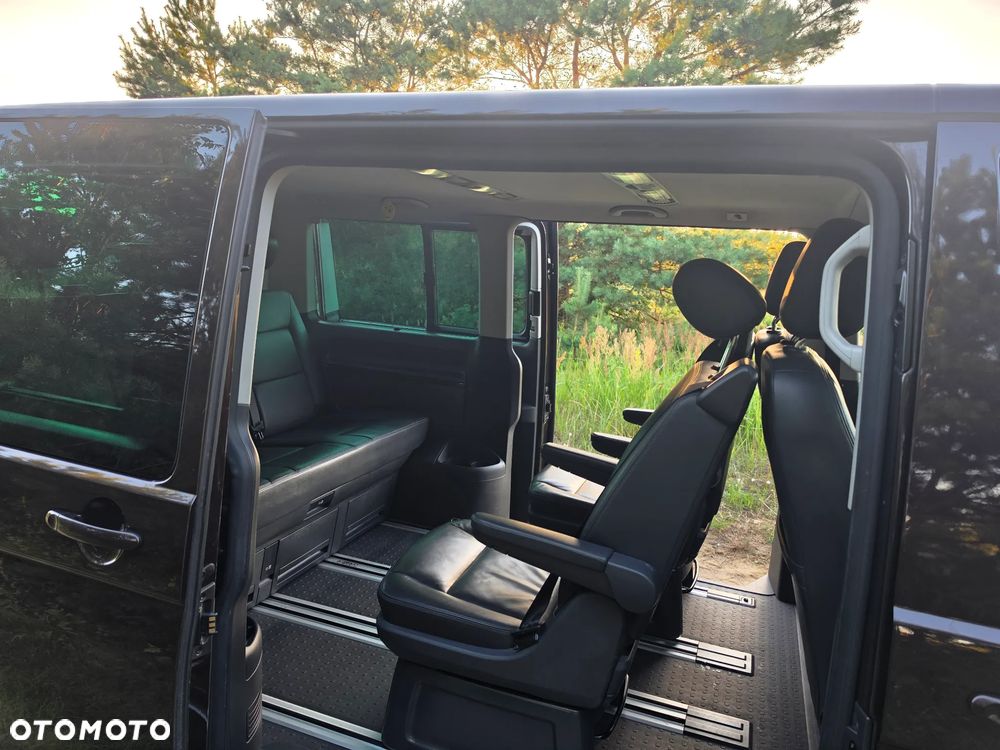 Volkswagen Multivan - 11