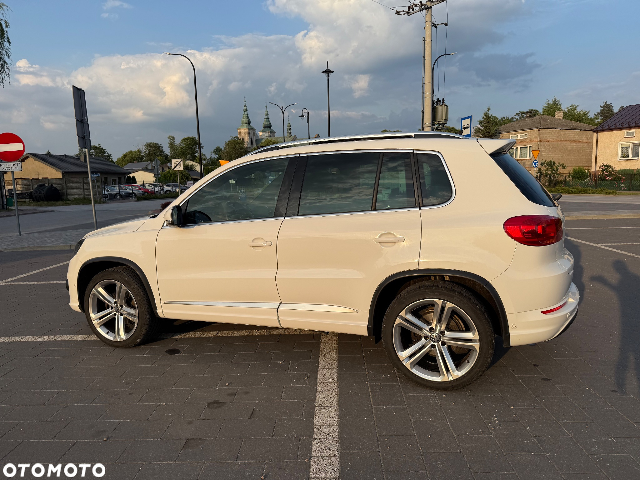 Volkswagen Tiguan 2.0 TDI 4Mot R-Style DSG - 6