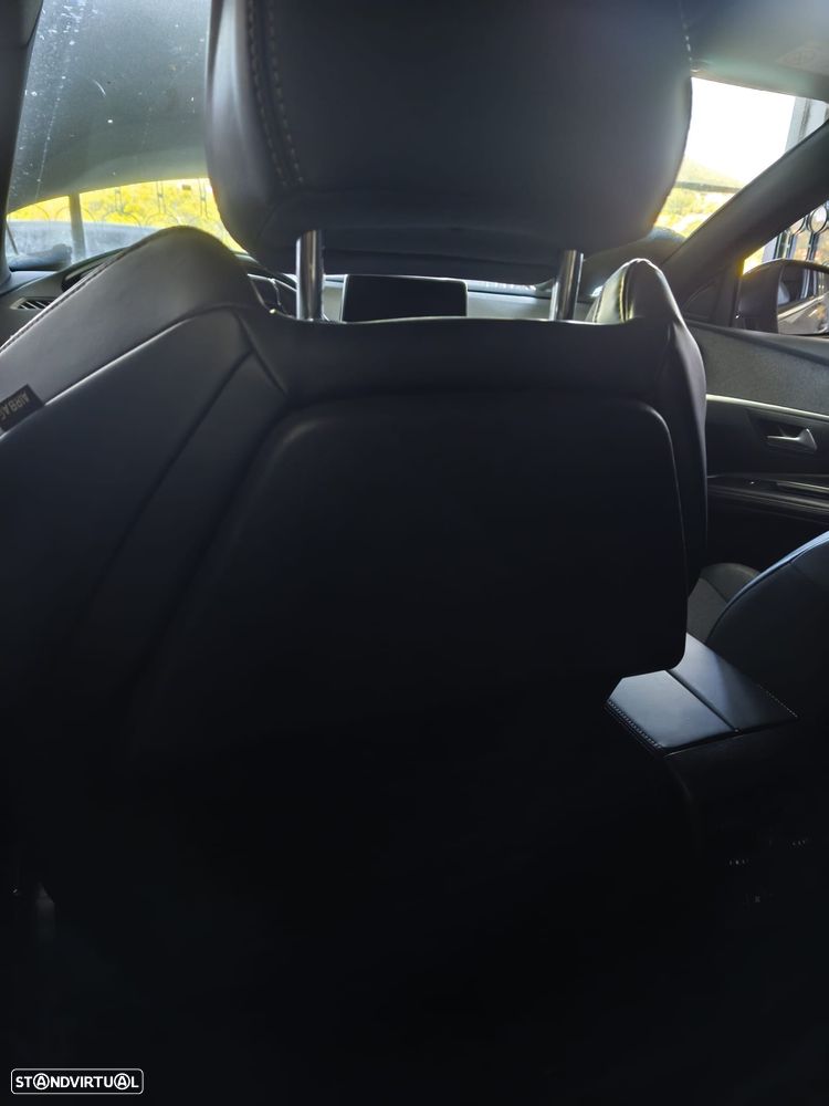 Peugeot 5008 1.6 BlueHDi GT Line - 23