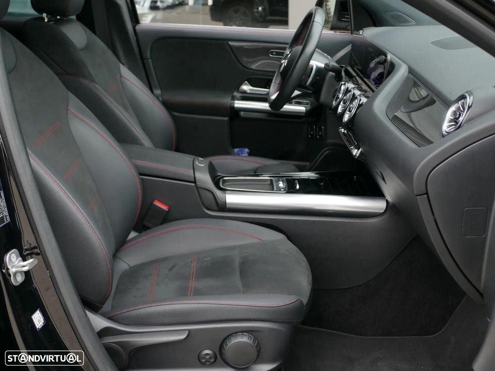 Mercedes-Benz GLA 250 e AMG Line - 32
