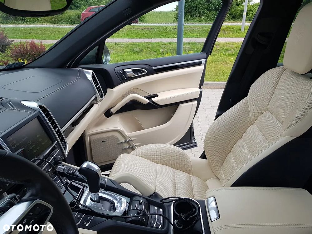 Porsche Cayenne S Diesel - 24