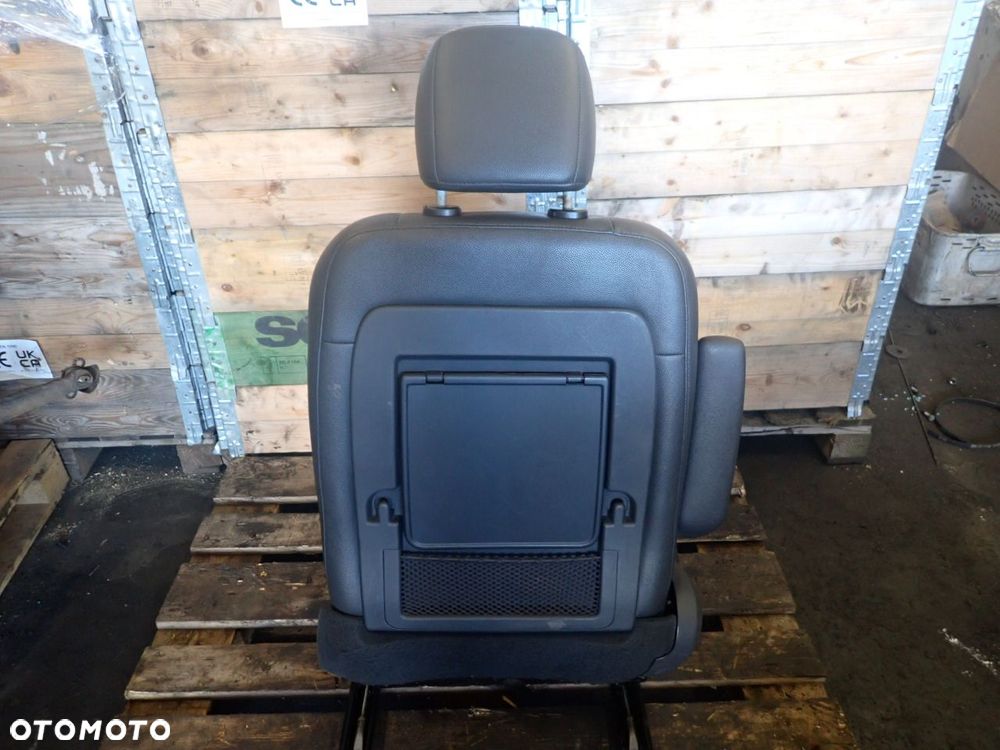 FOTEL PASAŻERA CHRYSLER GRAND VOYAGER V 2.8 - 2