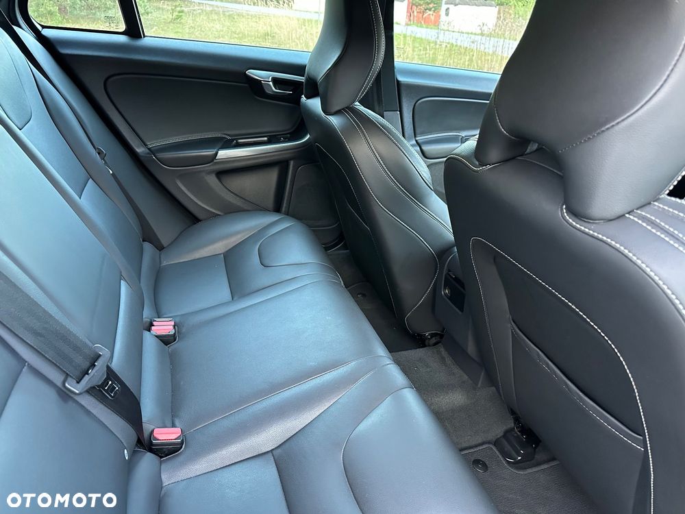 Volvo V60 - 19