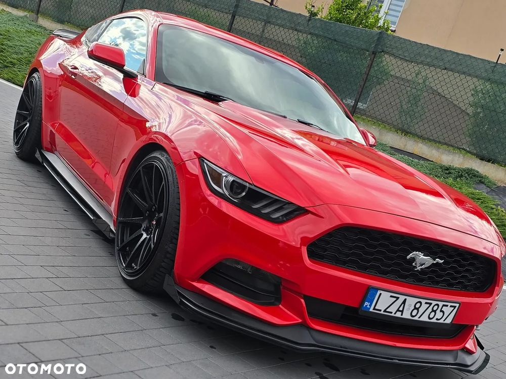 Ford Mustang - 5