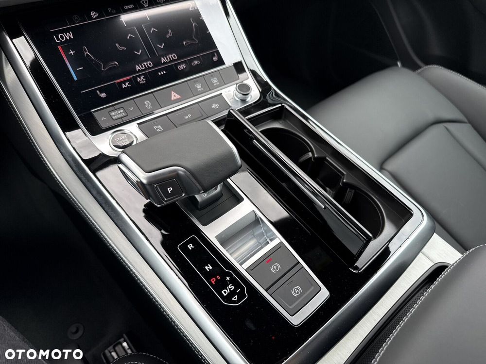Audi Q8 - 19