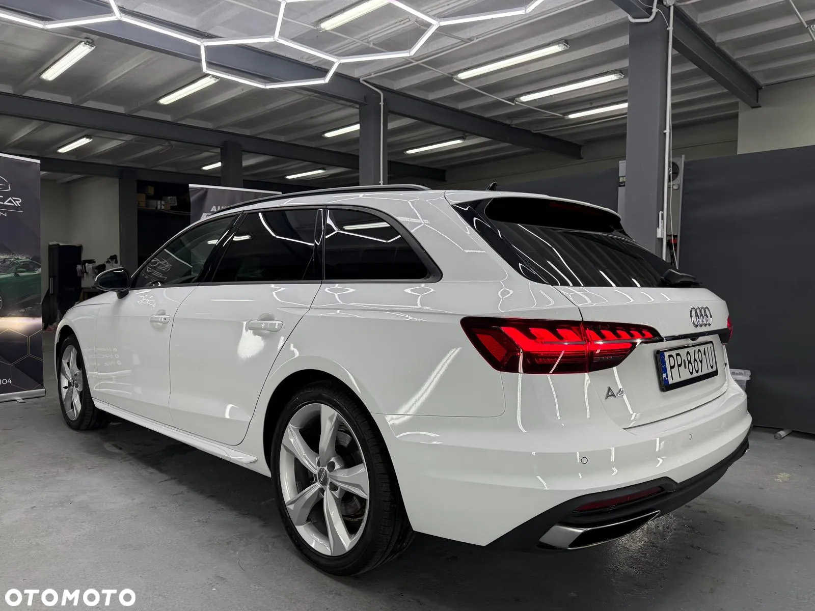 Audi A4 Avant 40 TDI quattro S tronic S line - 9