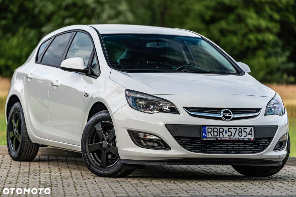 Opel Astra 1.6 Style - 12