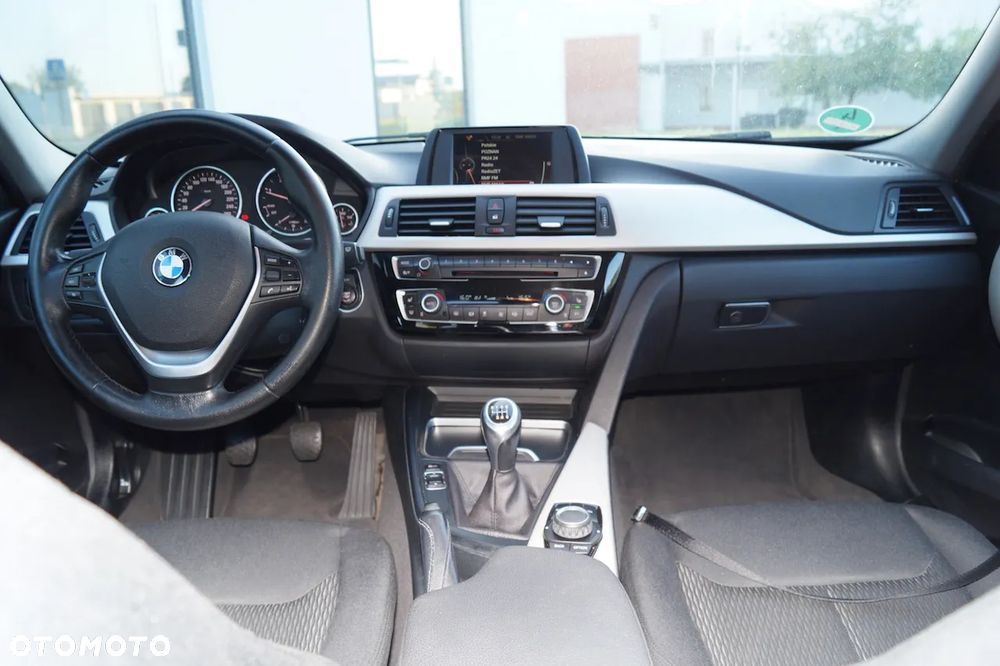 BMW Seria 3 - 31