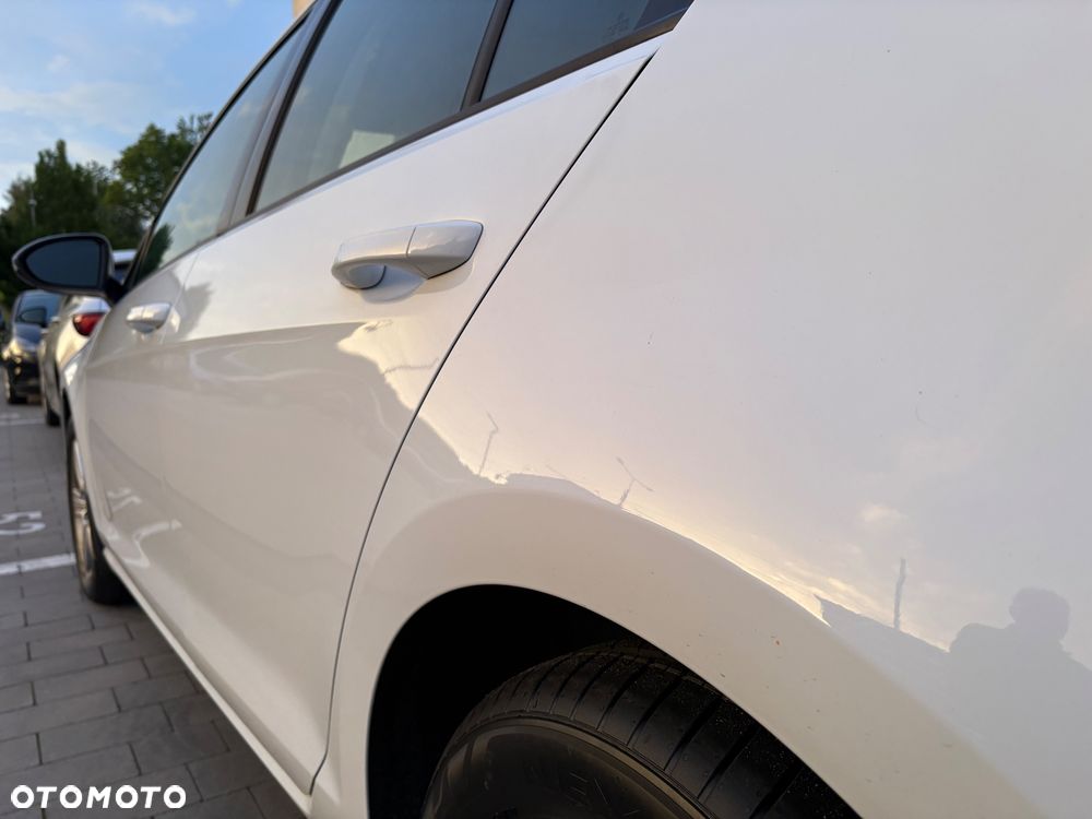 Volkswagen Golf - 17