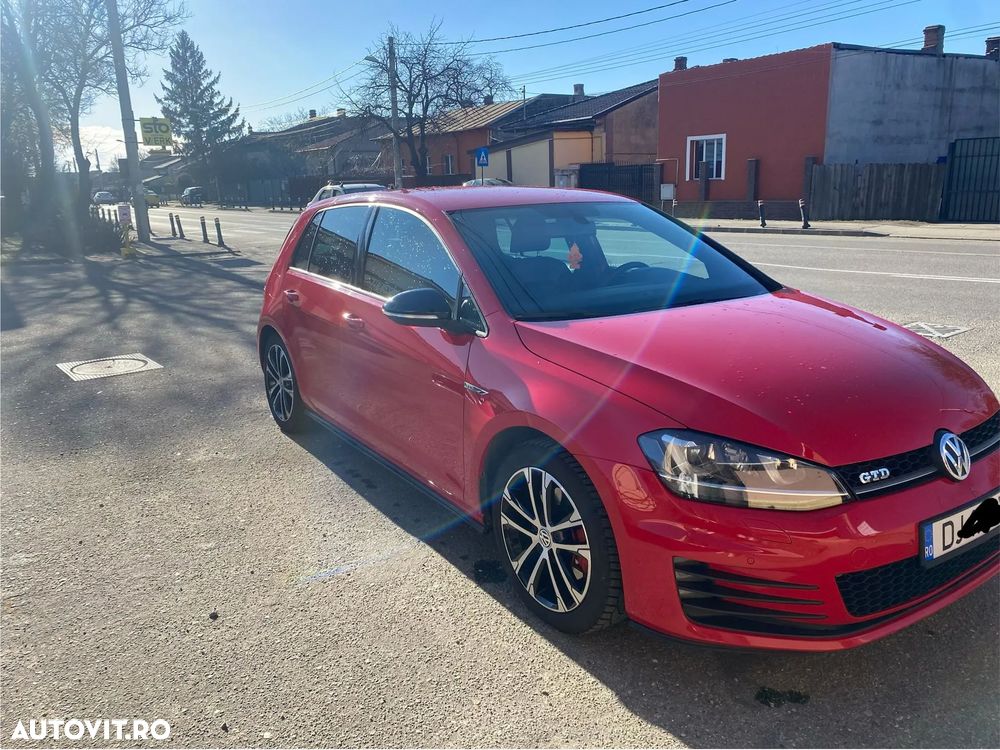 Volkswagen Golf 2.0 TDI DPF BMT DSG GTD - 3