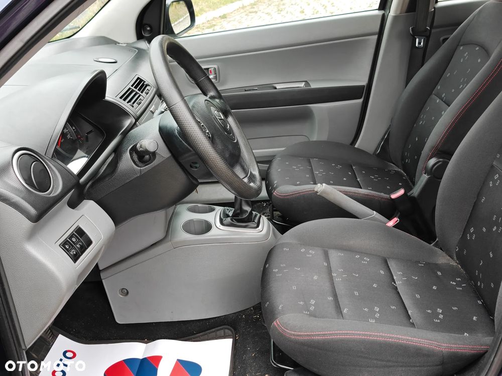 Mazda 2 1.25 Core - 10