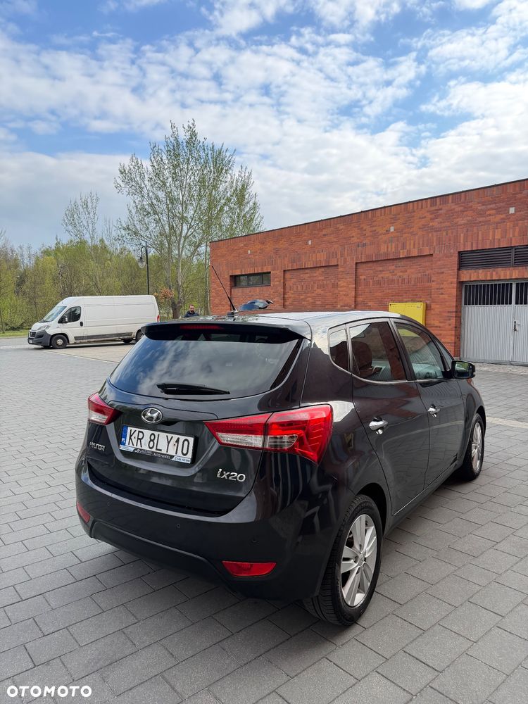 Hyundai ix20 1.4 Classic + - 19