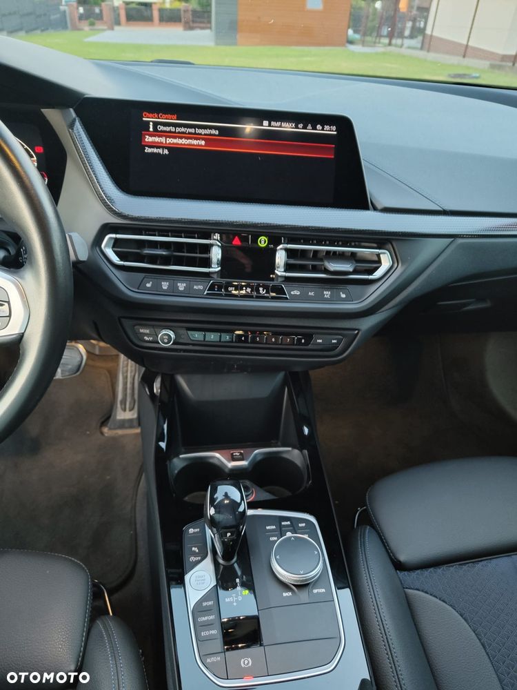BMW Seria 2 218d GT M Sport sport - 18
