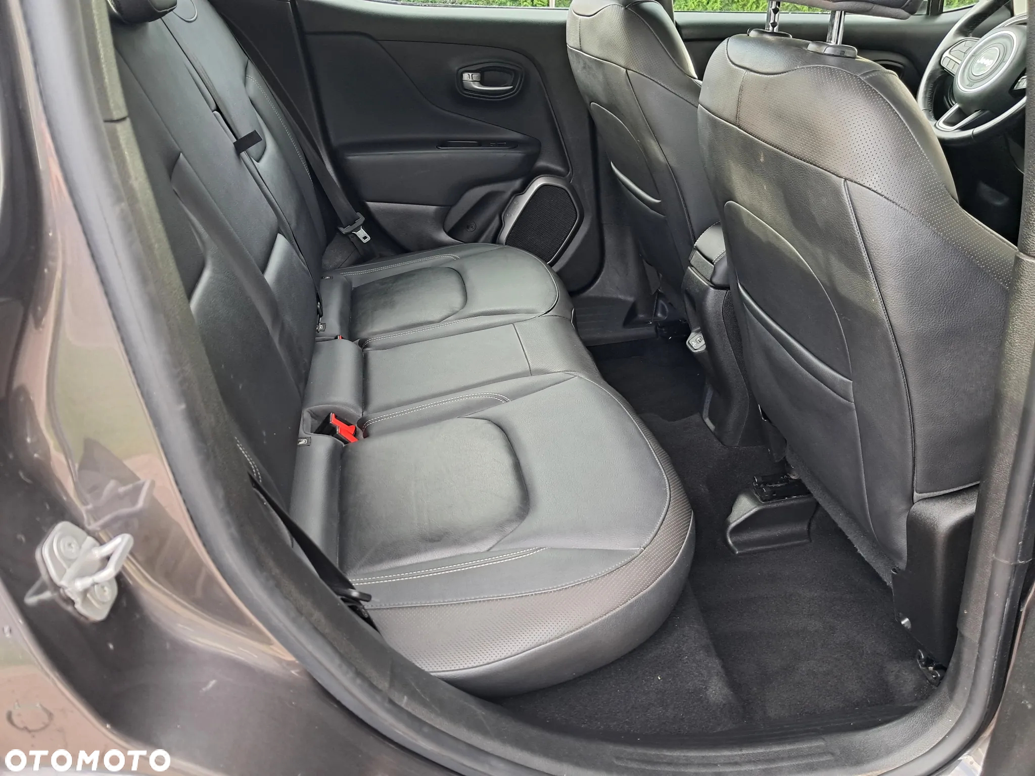 Jeep Renegade 1.4 MultiAir Limited FWD S&S - 26
