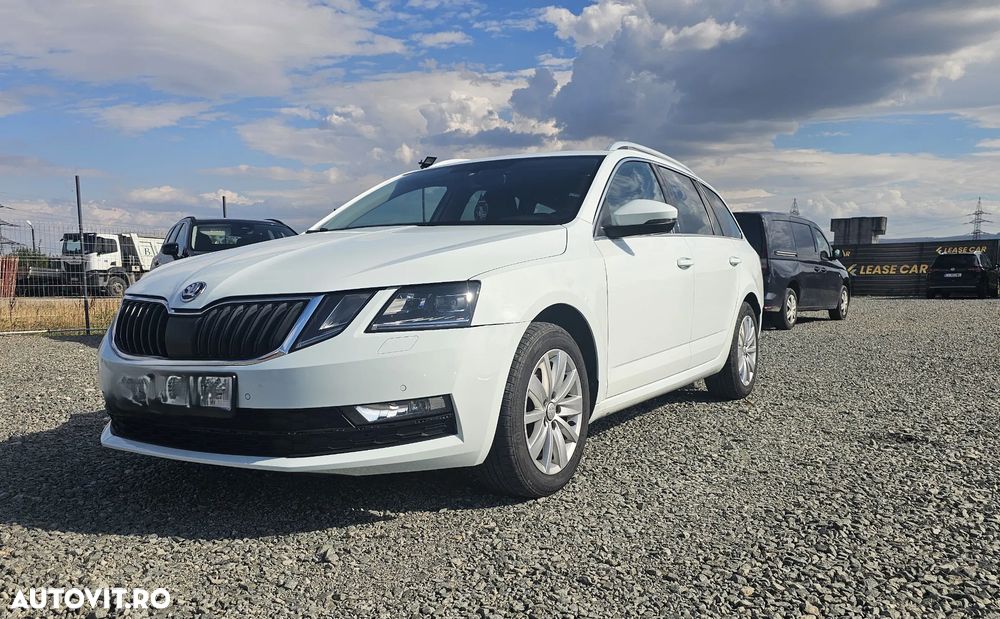 Skoda Octavia 2.0 TDI DSG 4X4 Style - 2