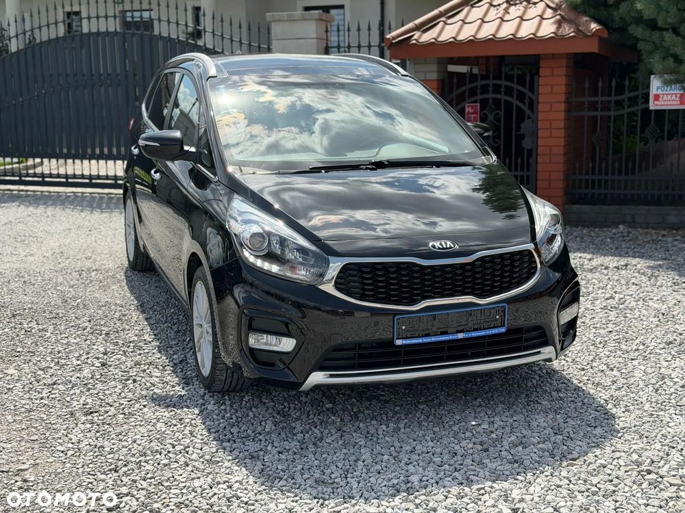 Kia Carens 1.7 CRDi M 7os EU6 - 10