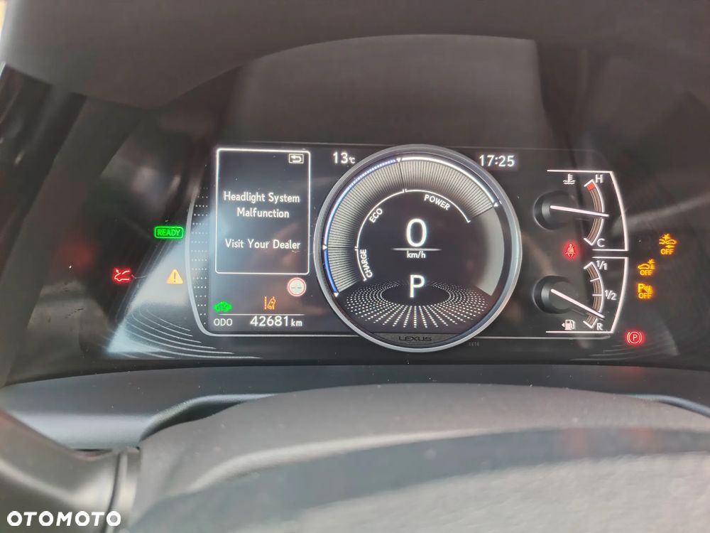 Lexus ES 300h Business Edition - 24