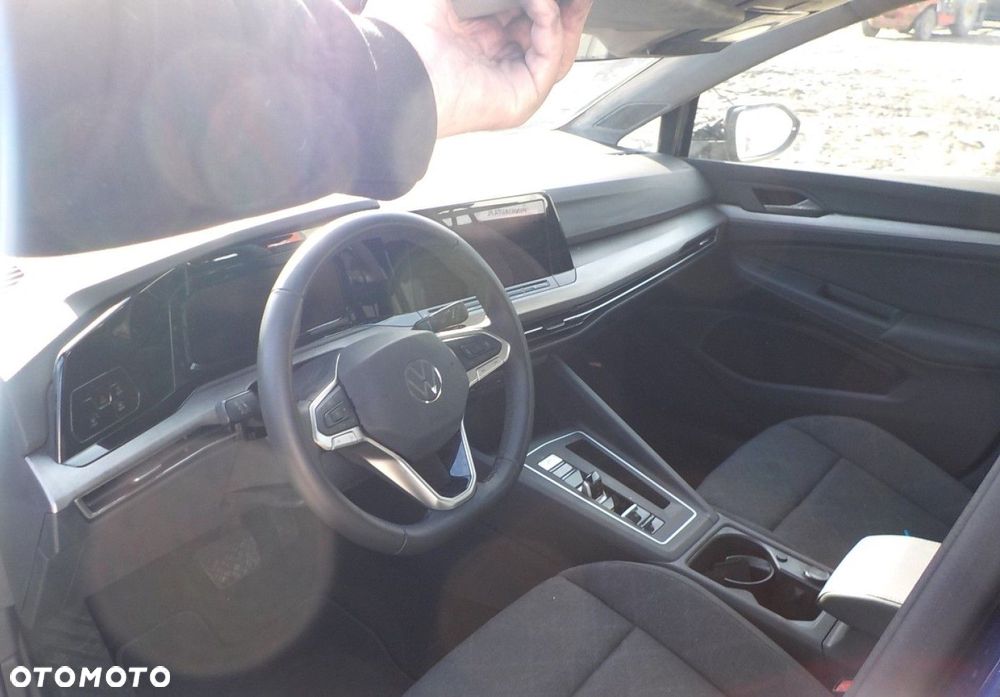 Volkswagen Golf - 34