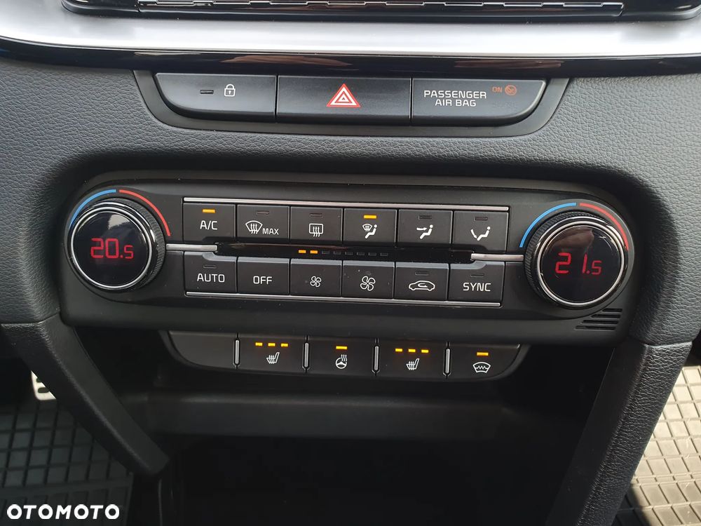 Kia Ceed 1.5 T-GDI Business Line - 38