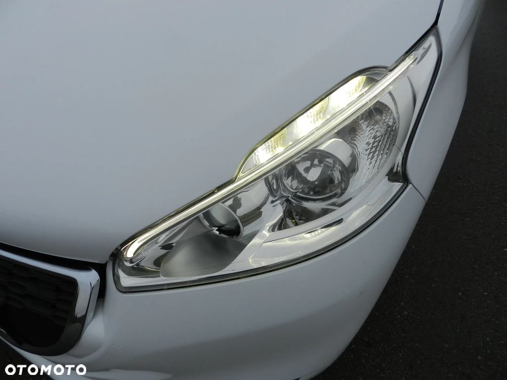 Peugeot 208 1.2 PureTech Active - 14