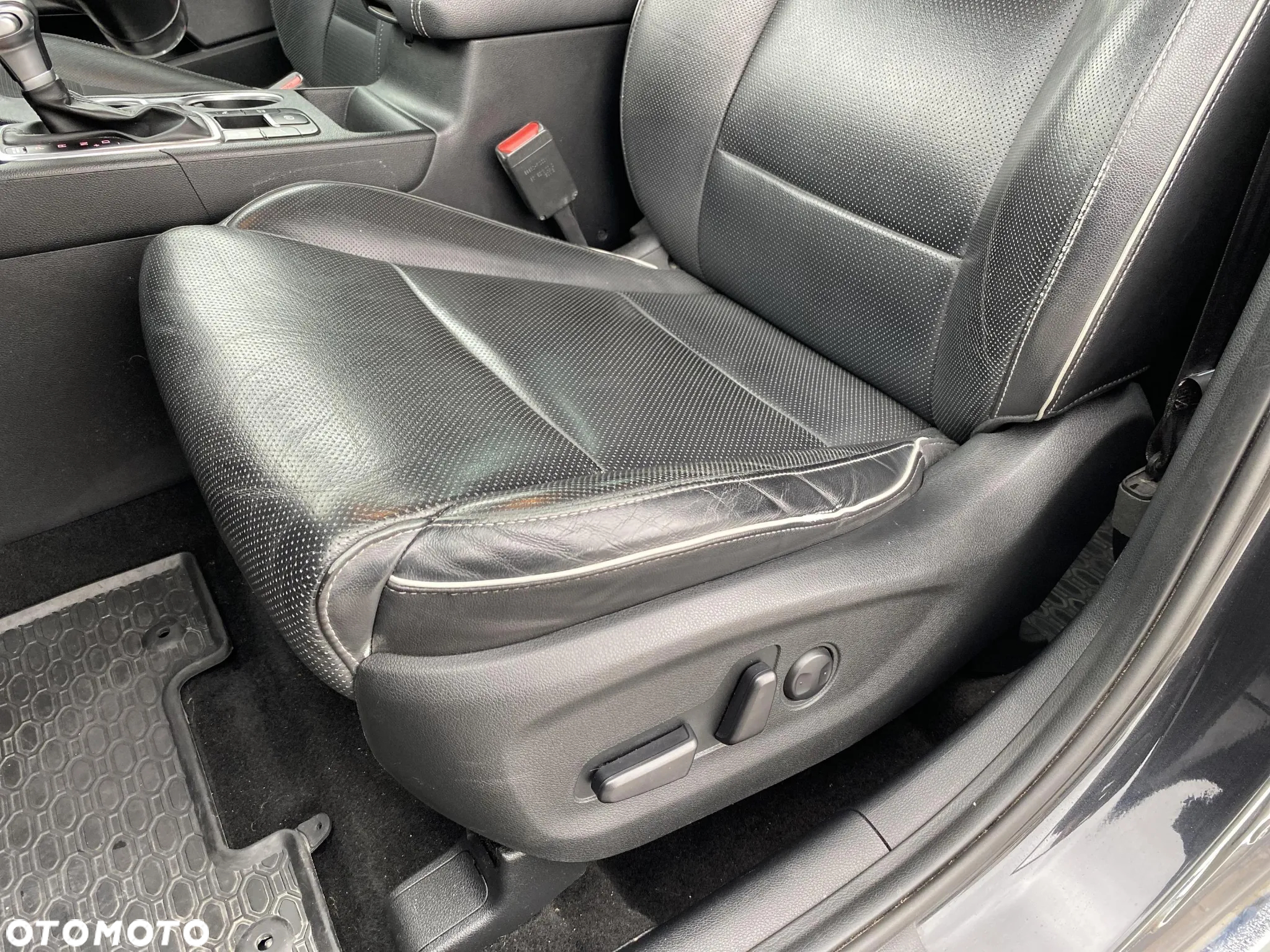 Kia Sportage 1.6 T-GDI L Business Line 2WD DCT - 12