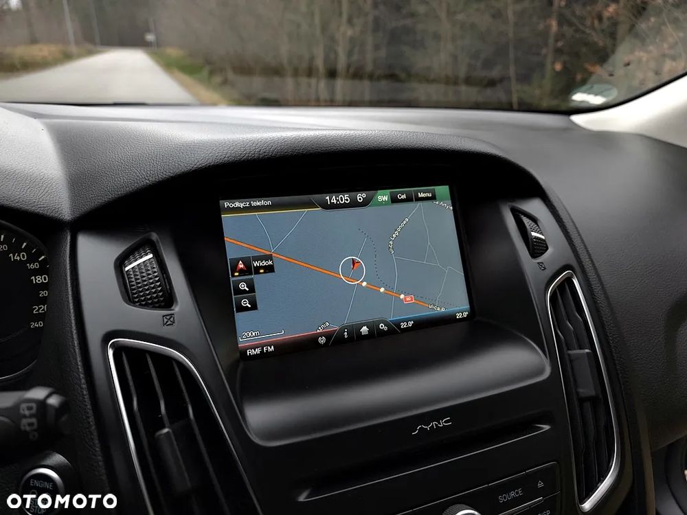 Ford Focus 1.0 EcoBoost Titanium - 33