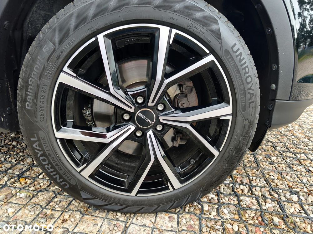 Ford Kuga 2.0 TDCi 4WD Titanium Plus - 29