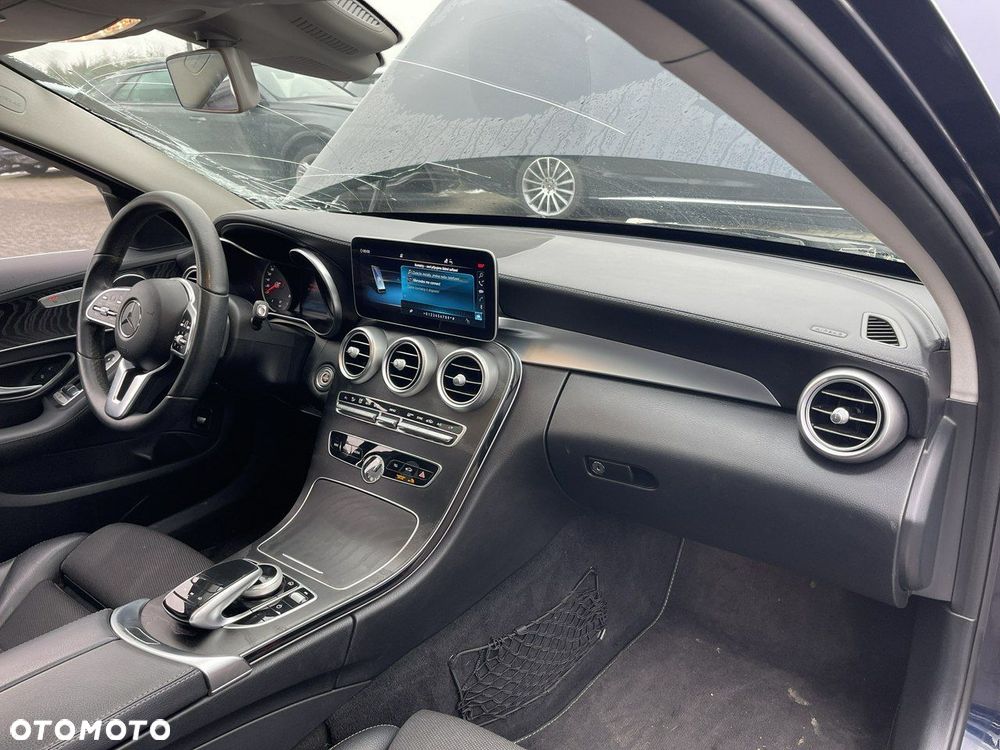 Mercedes-Benz Klasa C 300 d 4Matic 9G-TRONIC Exclusive - 12