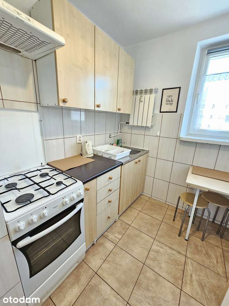 Tanio 2 niezależne pokoje/umeblowane/ balkon/ blisko centrum/ tramwaj