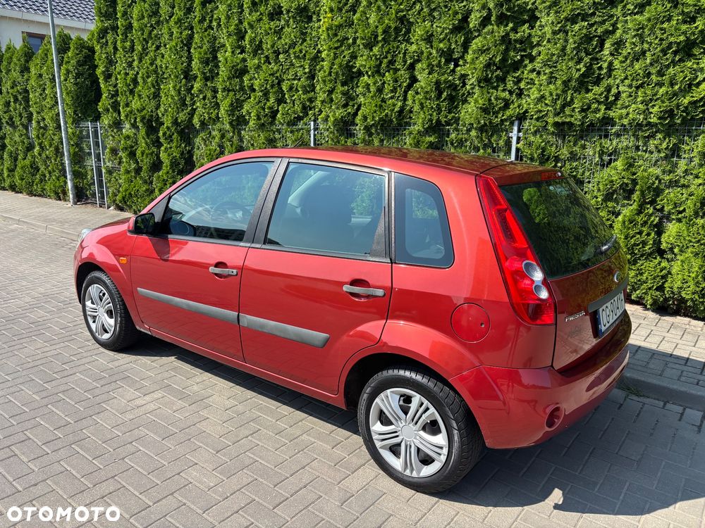 Ford Fiesta 1.4 Silver Magic - 4