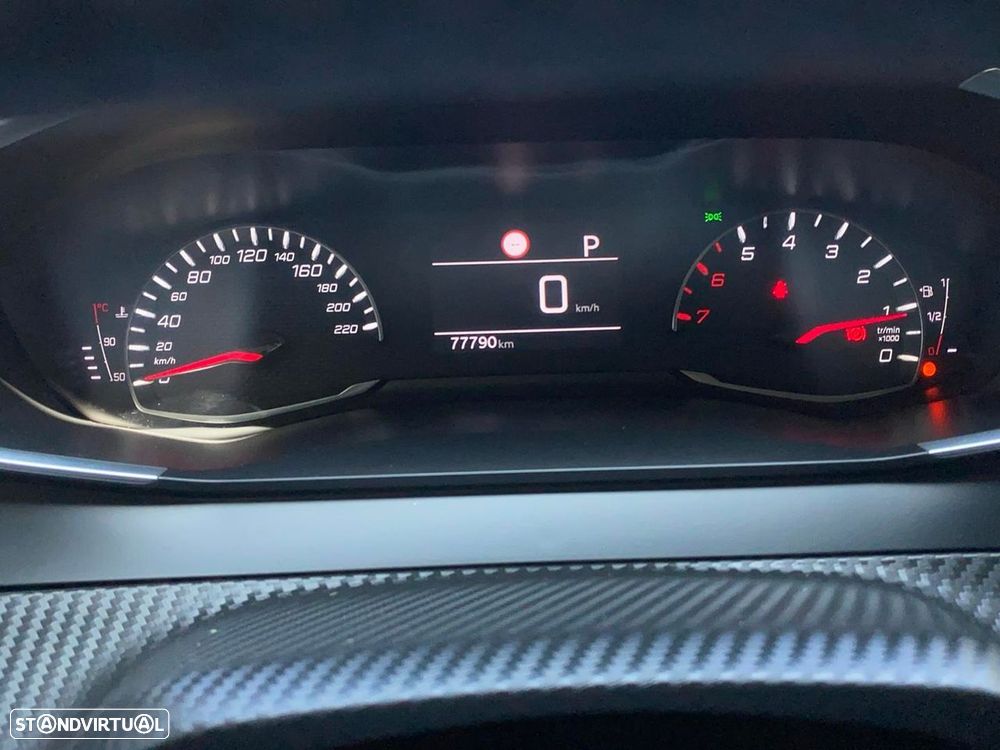 Peugeot 208 - 11