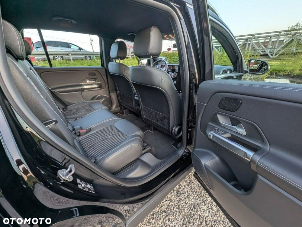 Mercedes-Benz GLB - 3