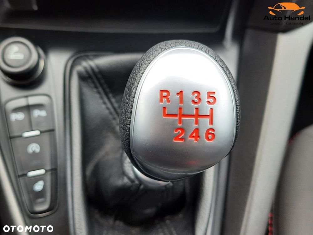 Ford Focus 1.5 EcoBoost STart-Stopp-System ST-LINE - 39