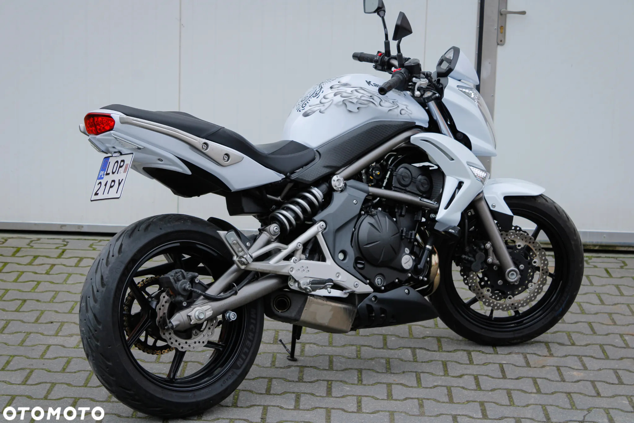 Kawasaki ER - 3