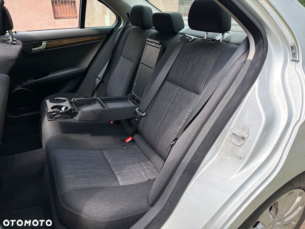 Mercedes-Benz Klasa C 200 Kompressor Elegance - 25