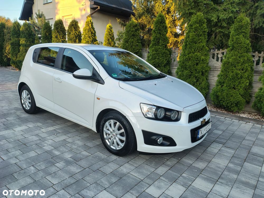 Chevrolet Aveo - 4
