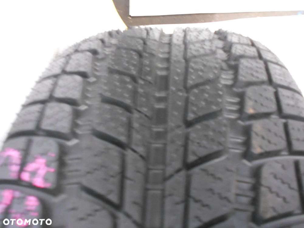 OPONA POJEDYNKA 225/60R18 SUNNY SNOWMASTER XL DOT 2117 8MM - 2