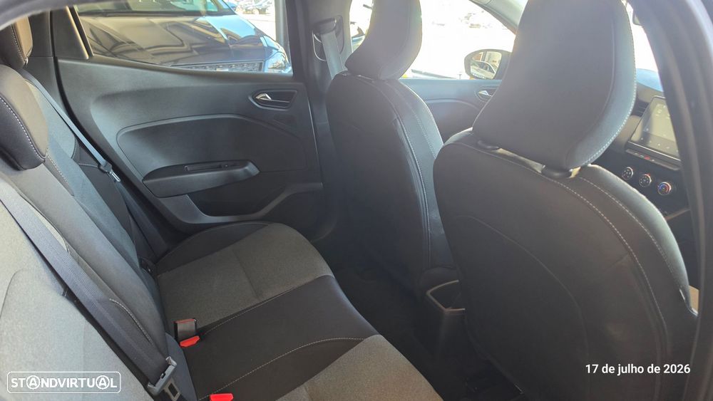 Renault Clio 1.0 TCe Evolution - 24