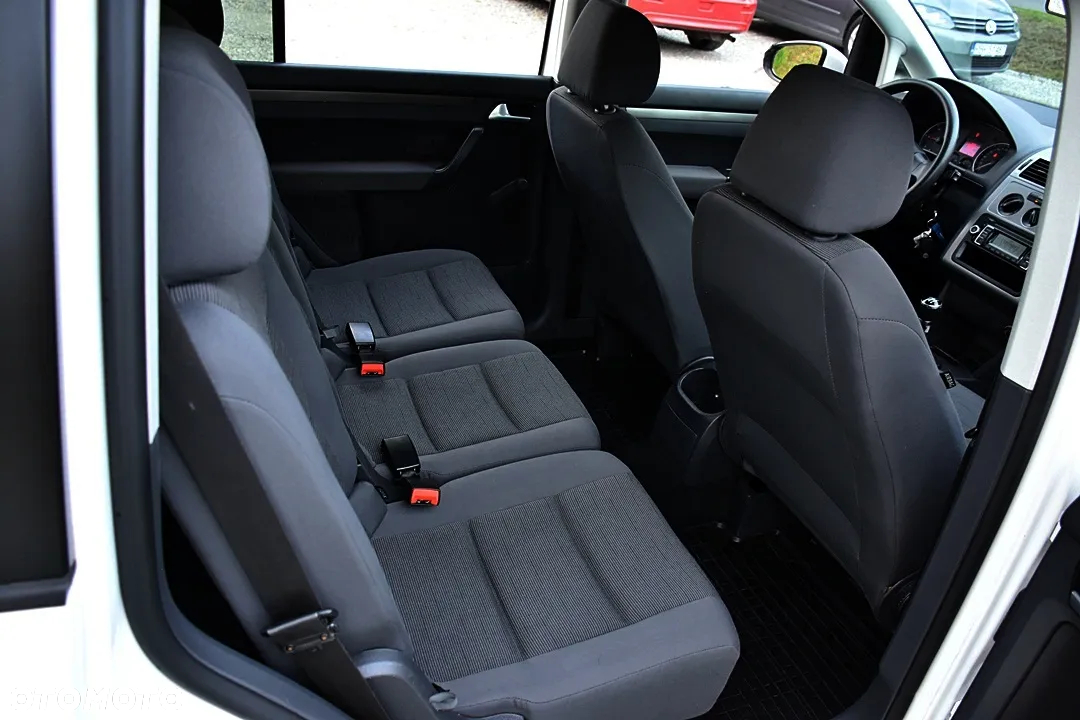 Volkswagen Touran 1.9 TDI Conceptline - 35
